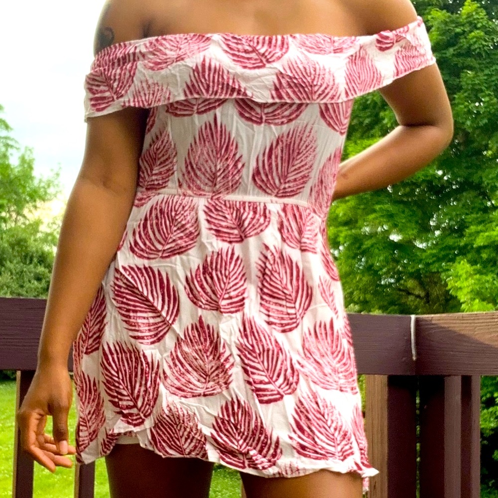 🦋 Katie Red and White Tropical Dress - Picture 2 of 4